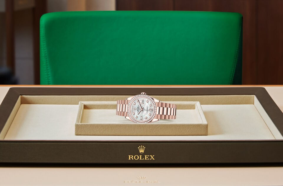 Rolex Day-Date de Oyster, 36 mm, oro Everose y diamantes, m128345rbr-0028 - Viste Frontal acostado